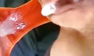 Anal farting miaraka ...
